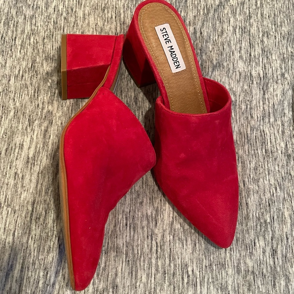 Steve Madden Block Heel Red Suede Slides 6.5 - image 3